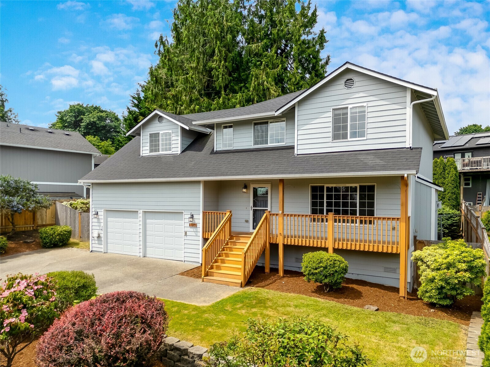 Property Photo:  632  97th Avenue SE  WA 98258 