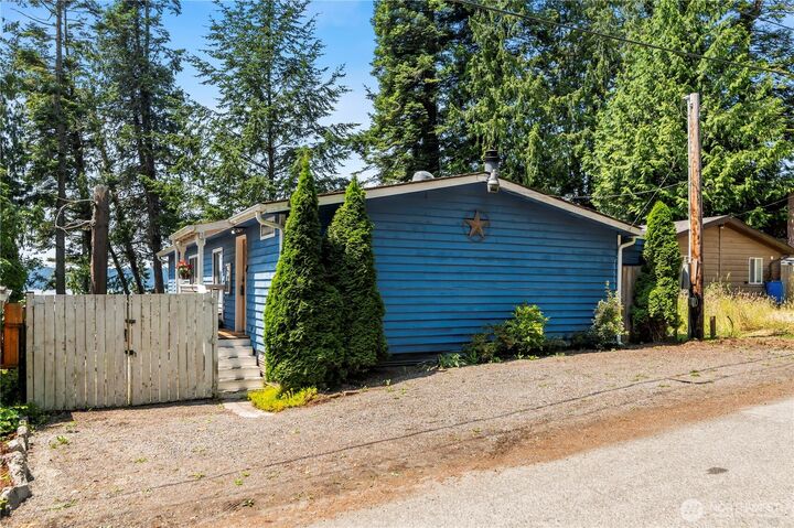 Property Photo: 7816 47th Avenue NW WA 98271