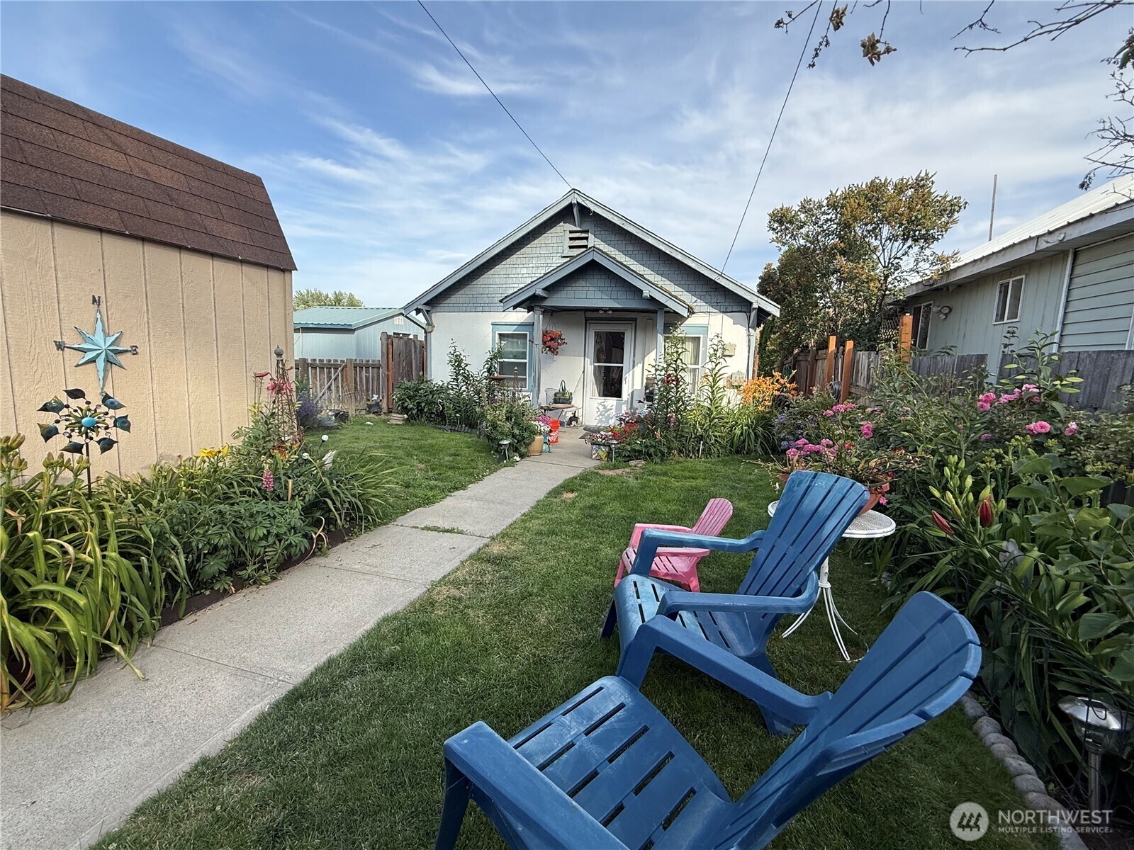 Property Photo:  804  2nd Avenue N  WA 98840 