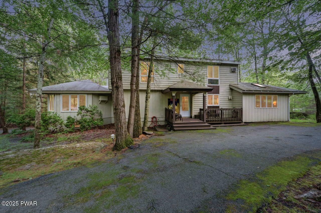 133 Lookout Drive  Lords Valley PA 18428 photo