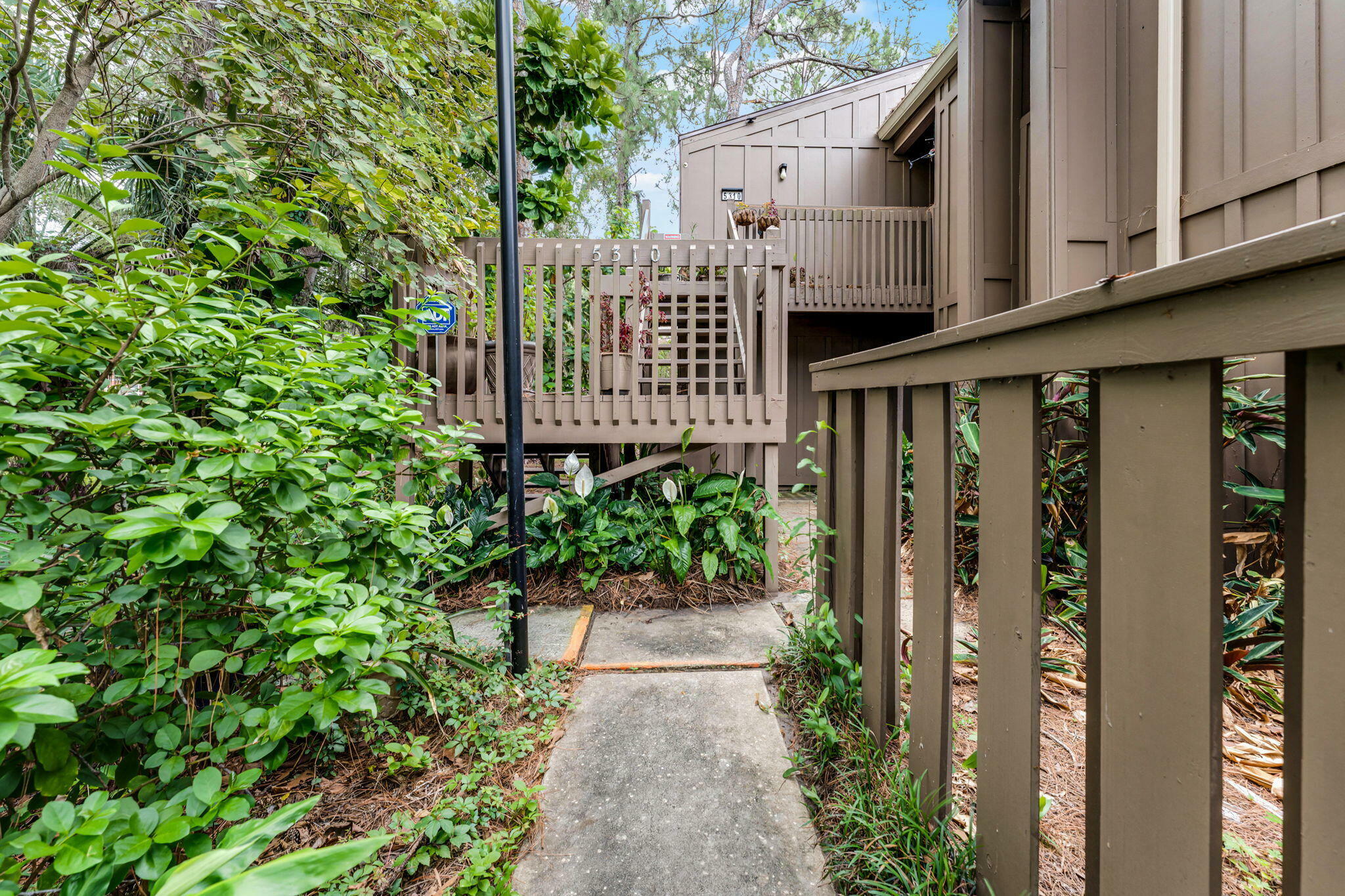 Property Photo: 5310 Pebble Beach Drive F FL 32811