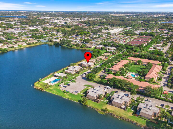 Property Photo: 5202 Waterview Circle FL 33461