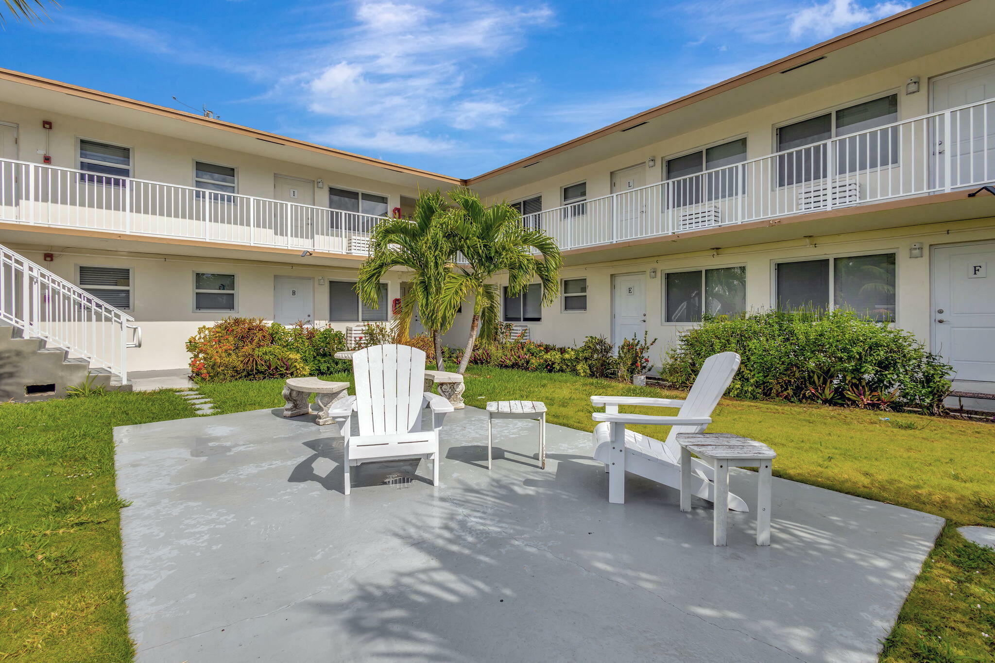 Property Photo: 525 S Broadway Street A FL 33462
