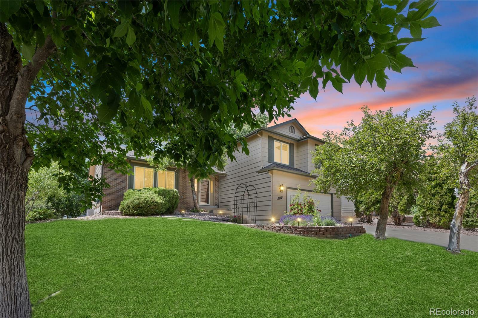 Property Photo: 8725 Meadowlark Circle CO 80126