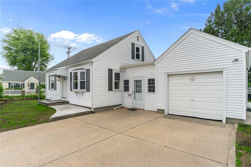 Property Photo:  335 Carter Avenue  RI 02861 