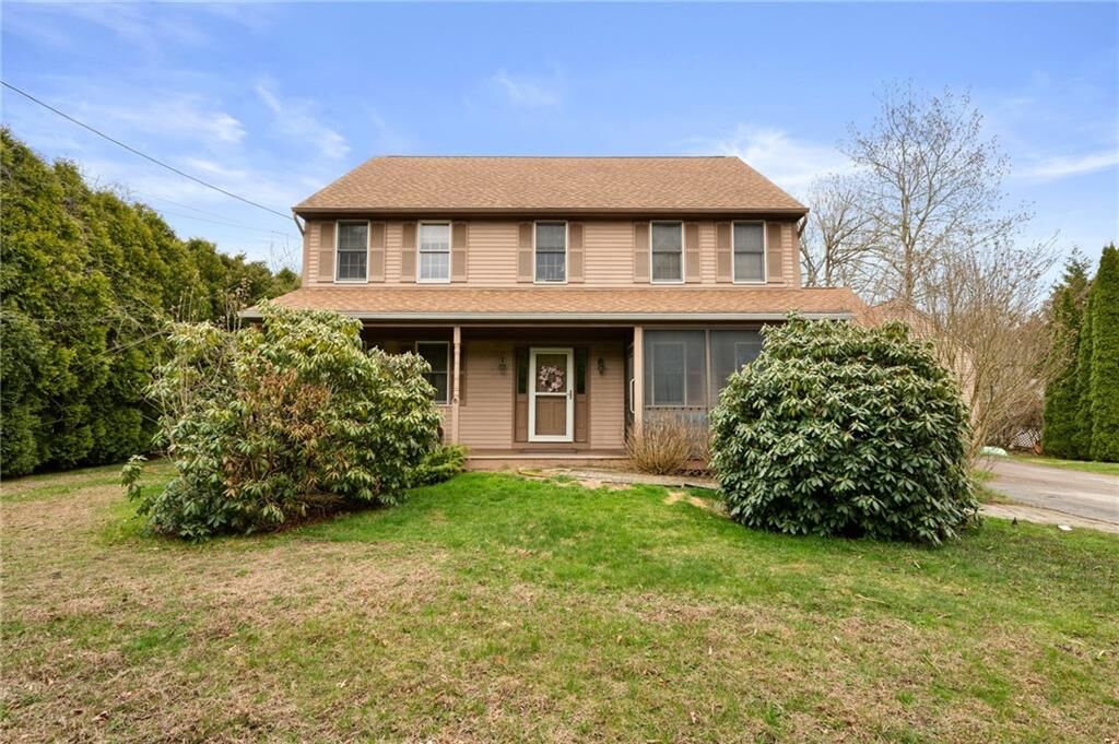 Property Photo: 26 E Bayview Road RI 02813