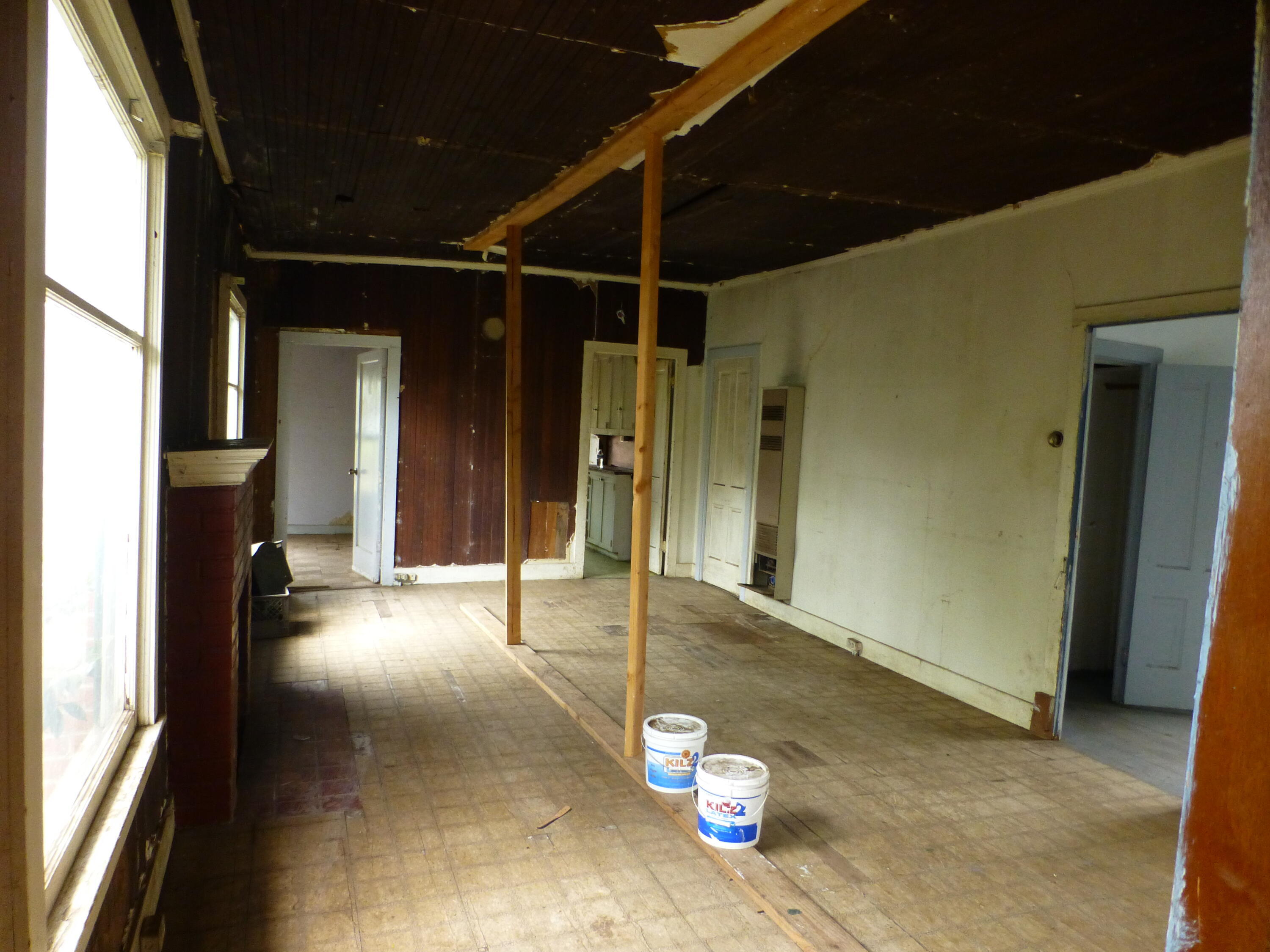 Property Photo:  519 W Valerio Street  CA 93101 