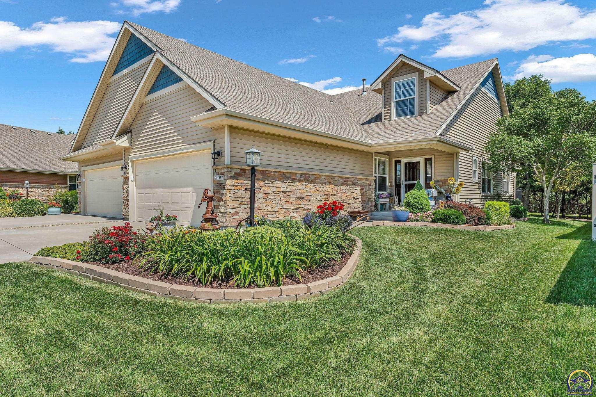 Property Photo: 4406 SE Oak Bend Dr KS 66609