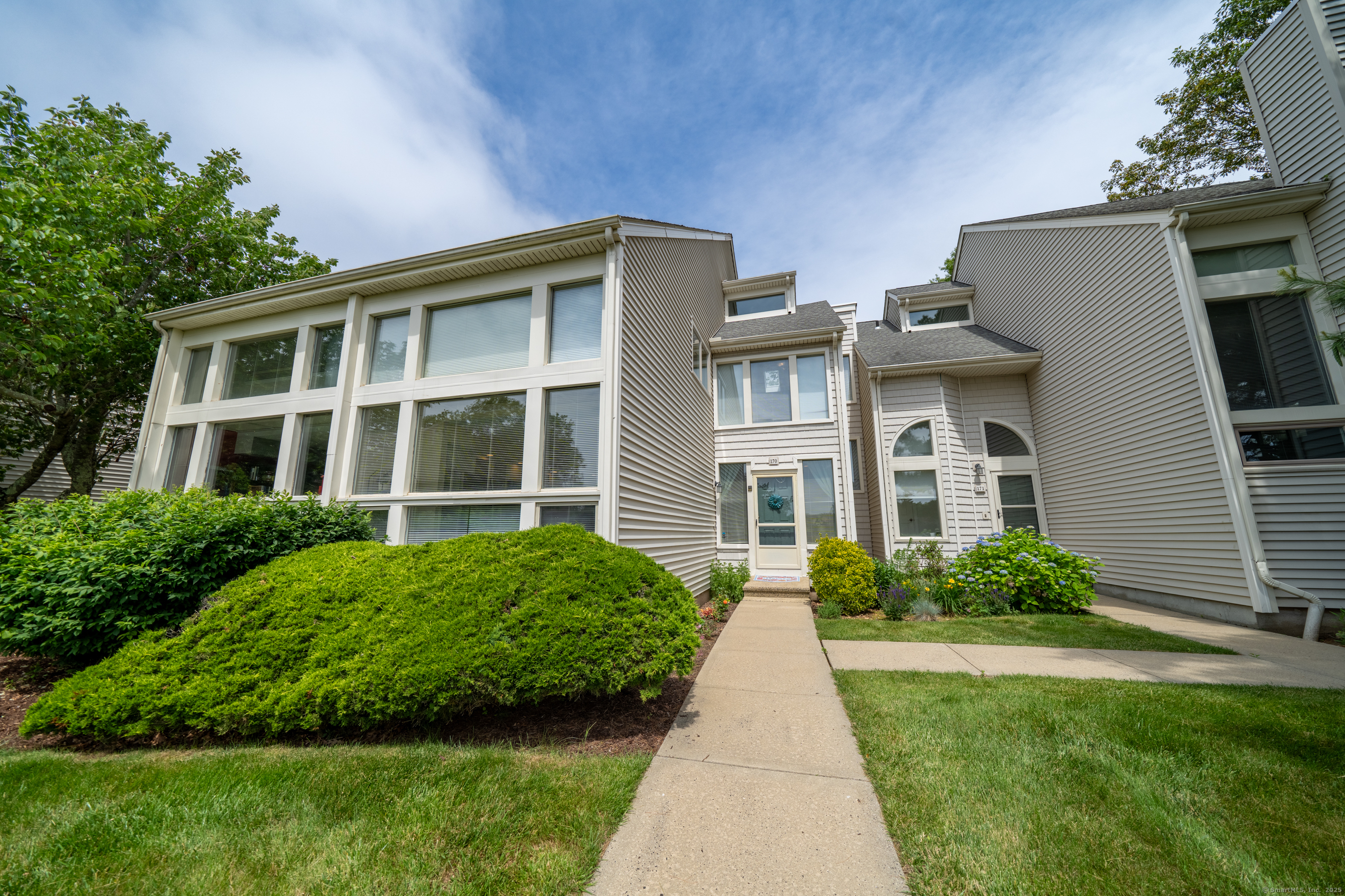 Property Photo:  170 Turtle Bay Drive 170  CT 06405 
