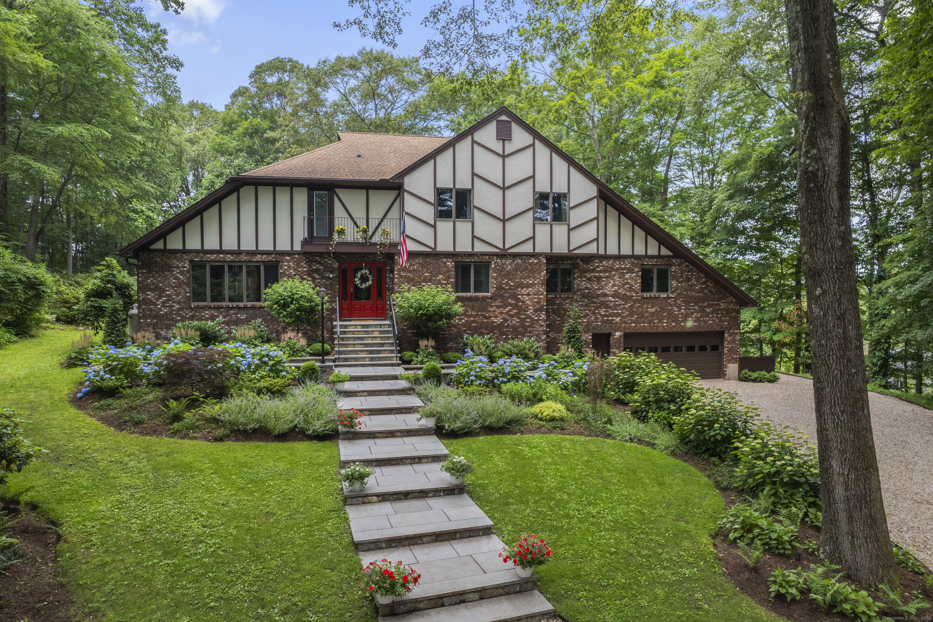 19 Pumpkin Hill Road  Trumbull CT 06611 photo
