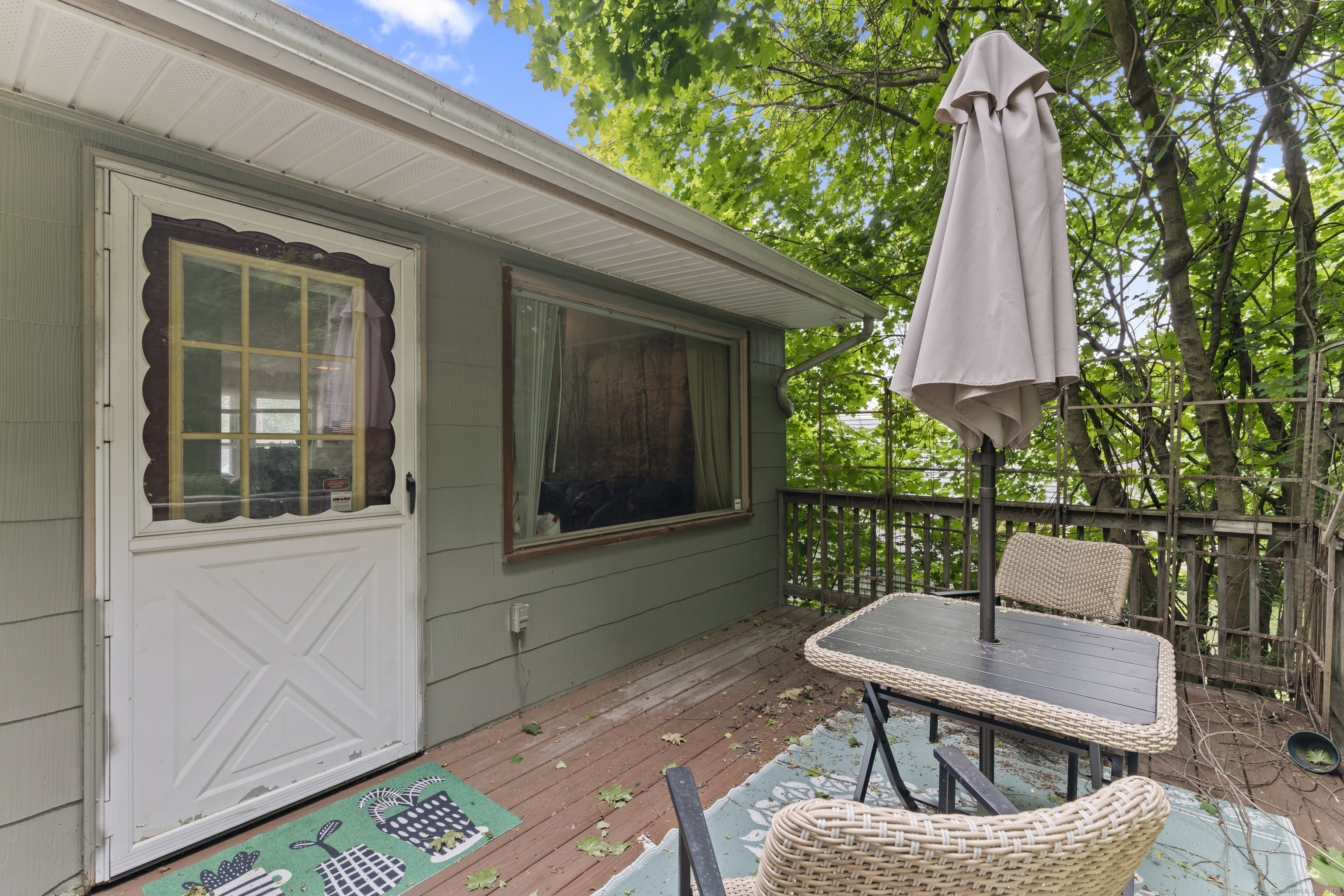 Property Photo:  96 Melbourne Terrace  CT 06704 