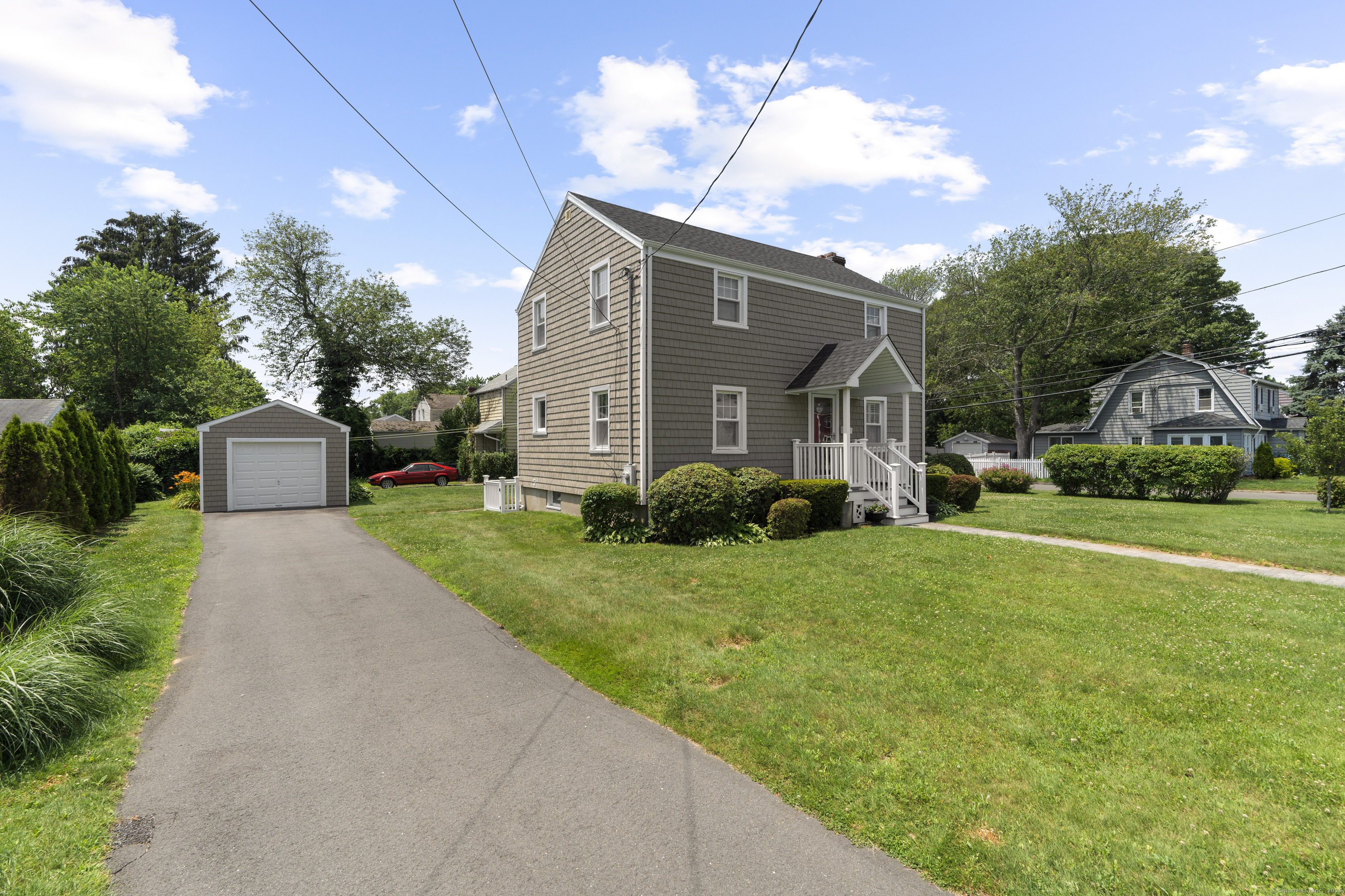 Property Photo: 103 Rivercliff Drive CT 06460