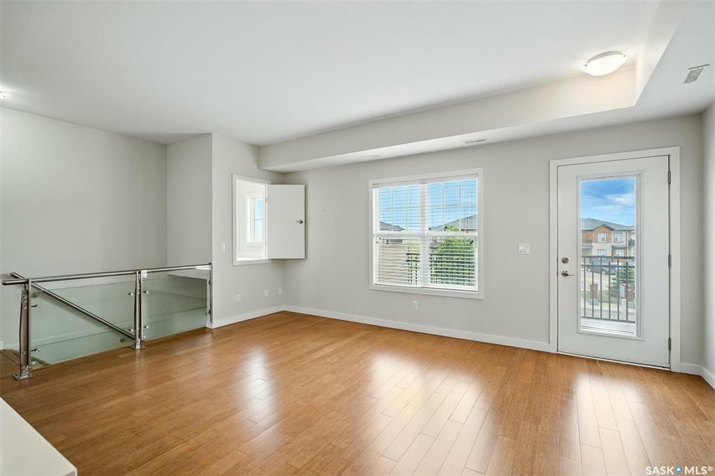 Property Photo: 1015 Patrick Crescent 1006 SK S7W 0M5