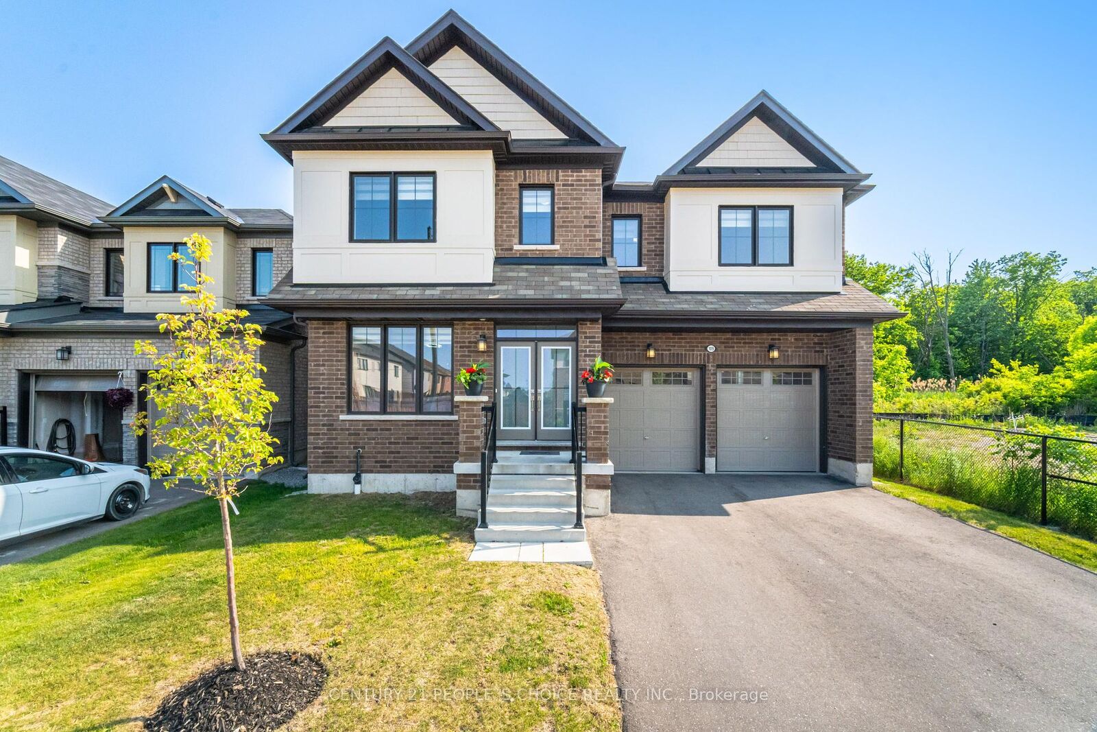 Property Photo: 109 Cactus Crescent ON L8J 0M3