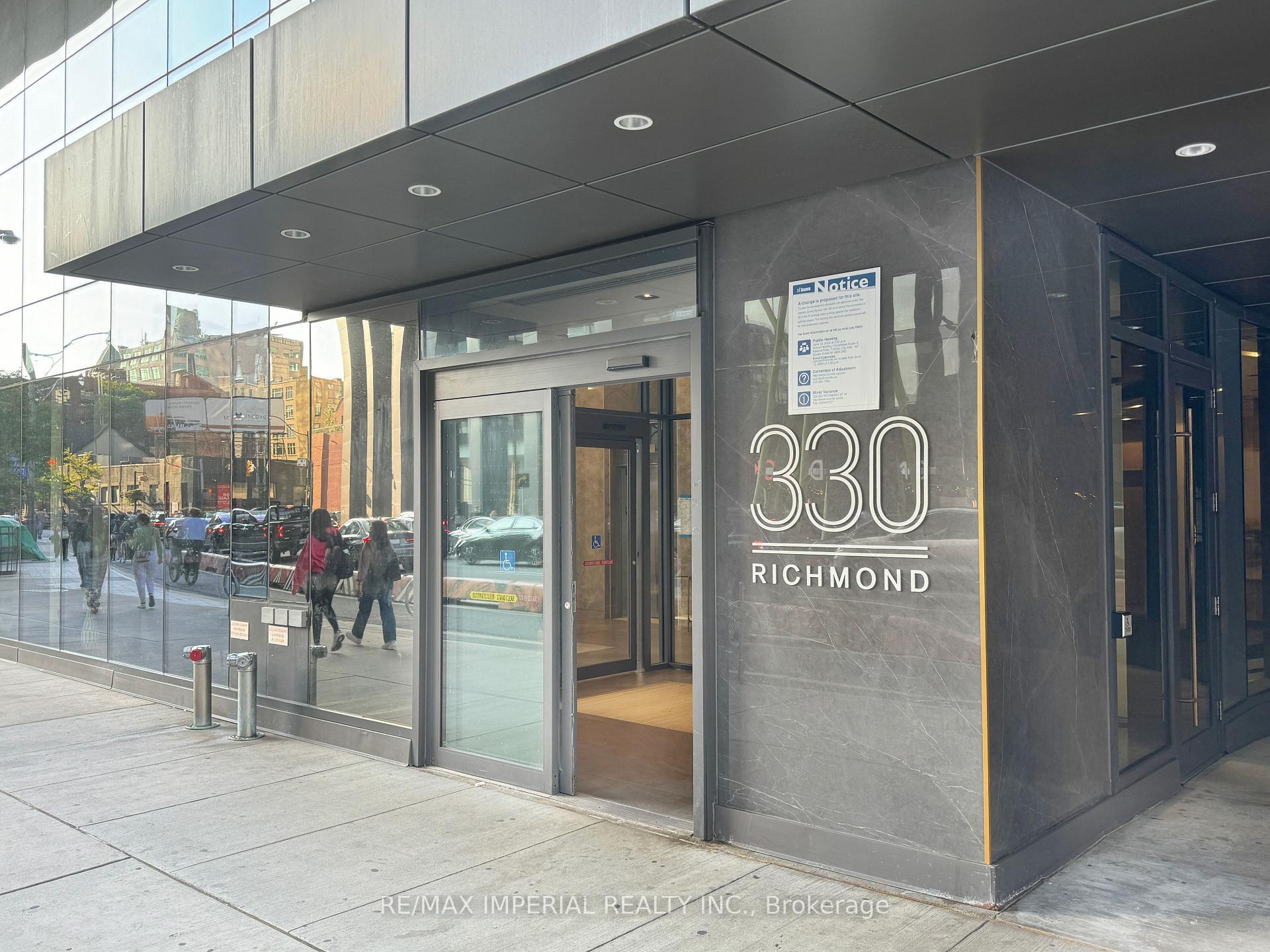 Property Photo: 330 Richmond Street W 1715 ON M5V 1X2