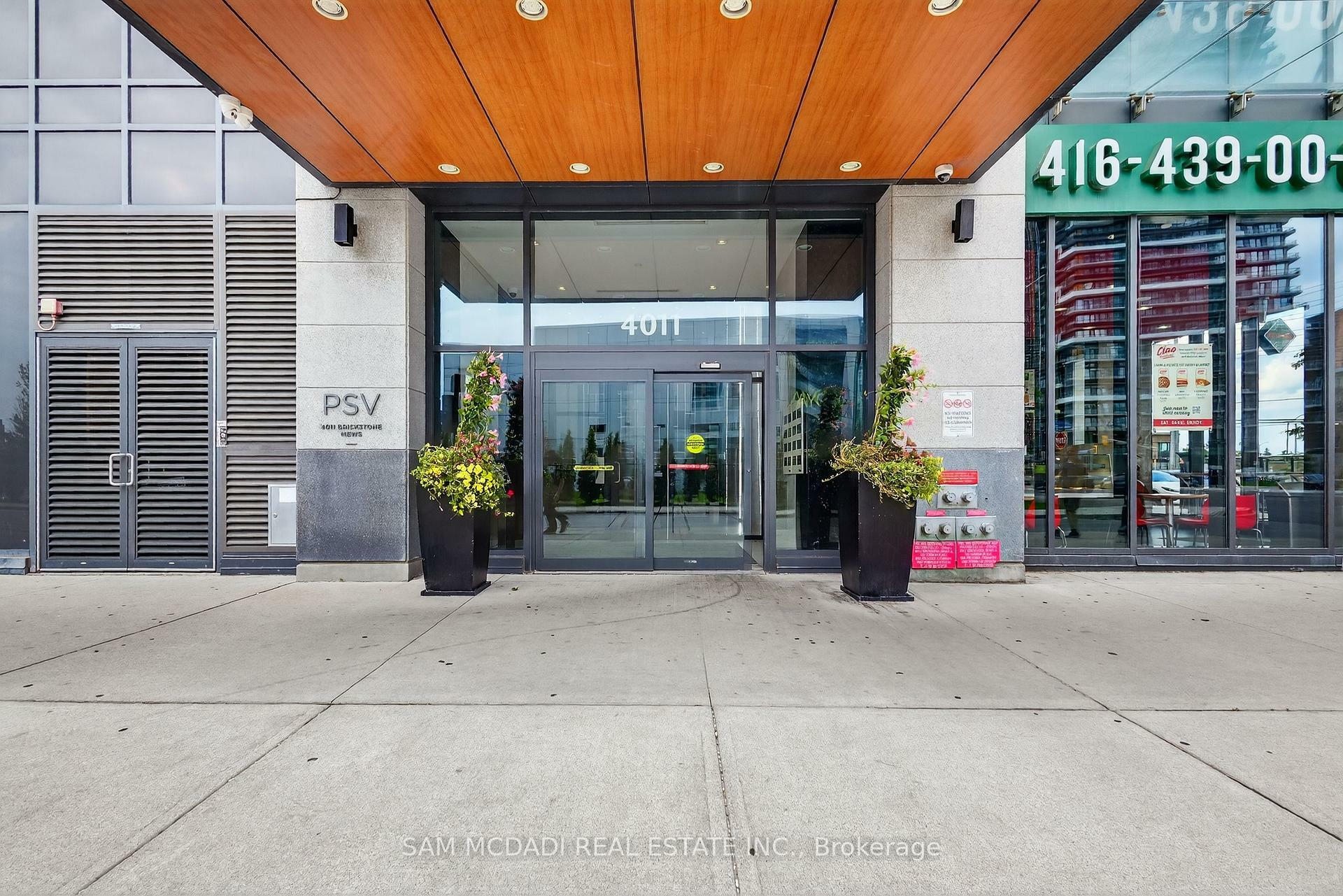 Property Photo: 4011 Brickstone Mews 1808 ON L5B 0J7