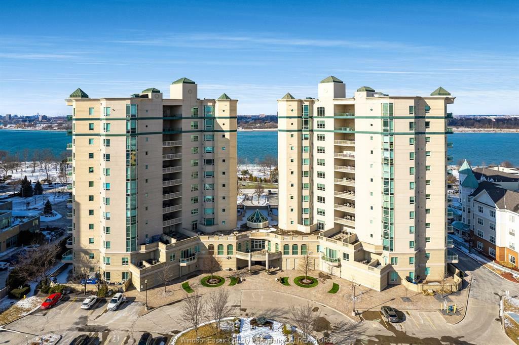 Photo de la propriété: 4955 Riverside Drive 1004 ON N8Y 5A3