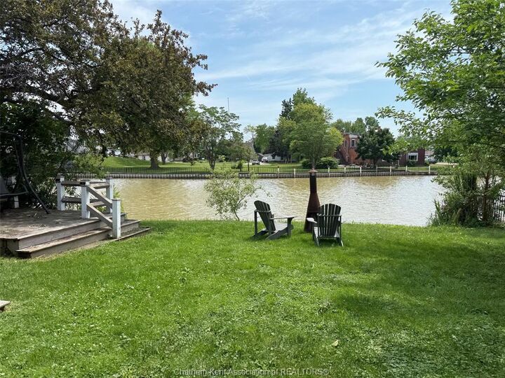 Photo de la propriété: 58 Margaret Avenue ON N8A 1Z9