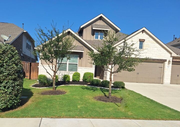 304 Leon Loop  Liberty Hill TX 78642 photo