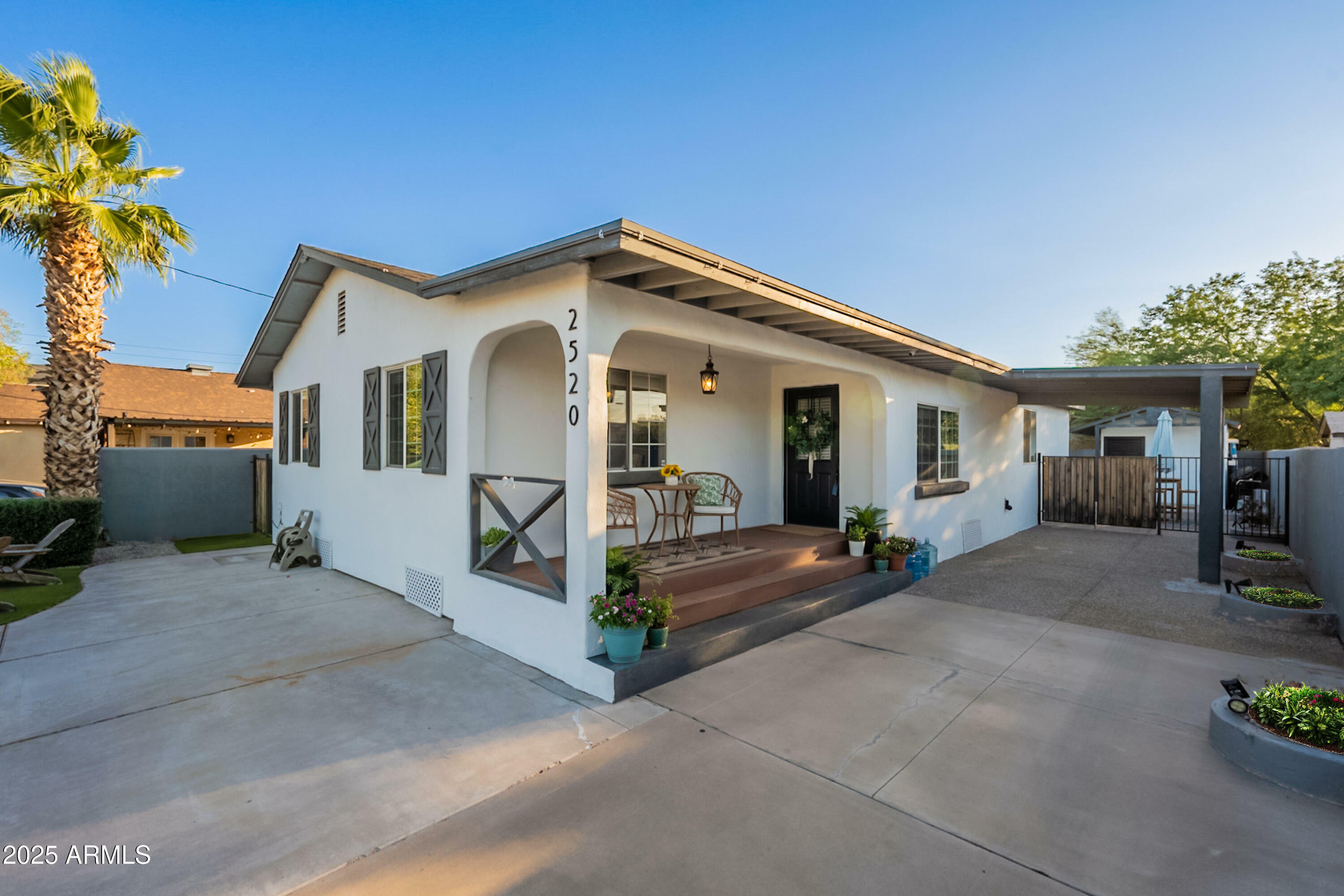 Property Photo:  2520 N 15th Street  AZ 85006 