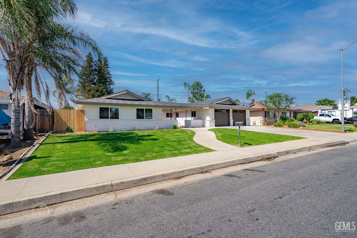 Property Photo: 3700 Christmas Tree Lane CA 93306