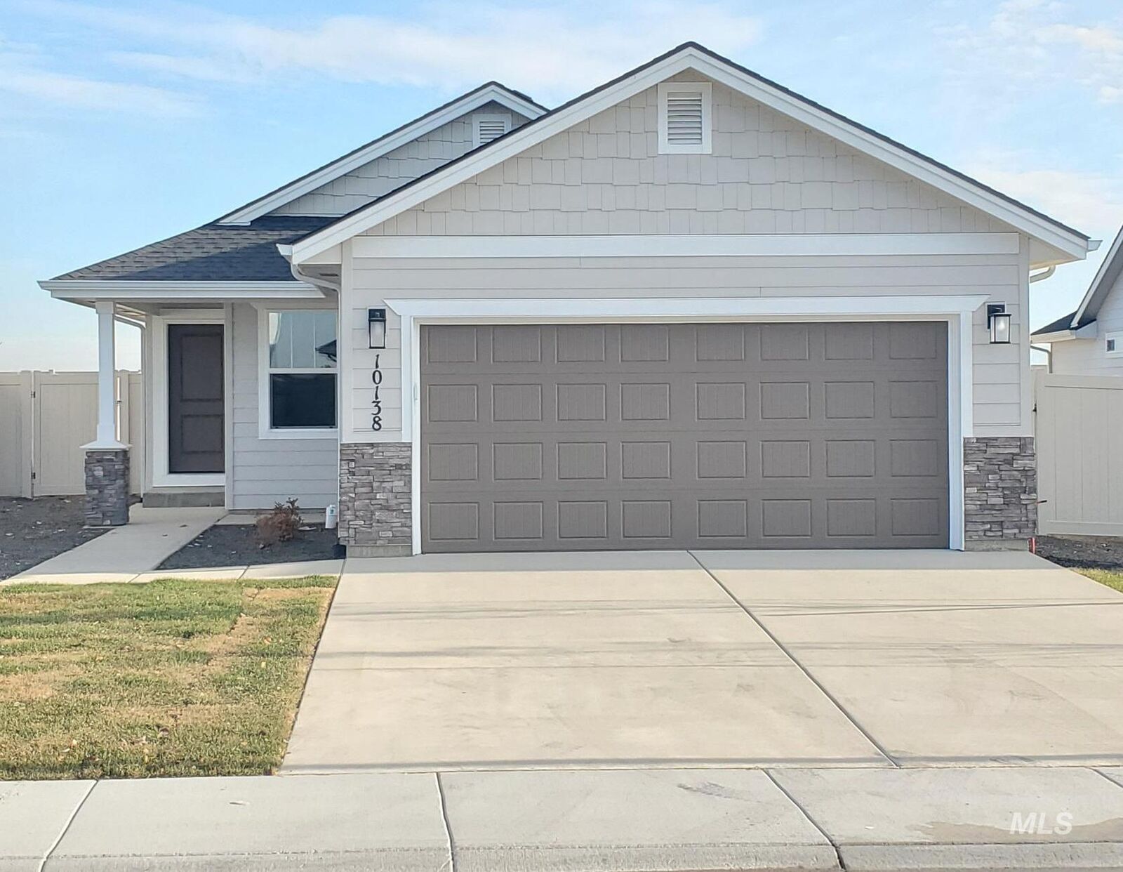 Property Photo:  10138 Longtail Drive  ID 83687 