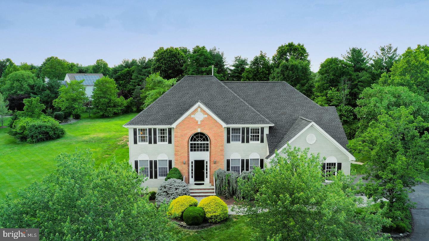 Property Photo: 15 Regents Court NJ 08502