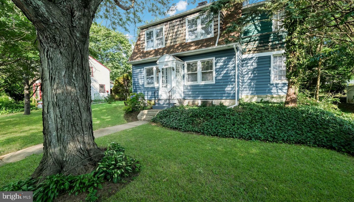 Property Photo: 1081 Wynnwood Road PA 19001