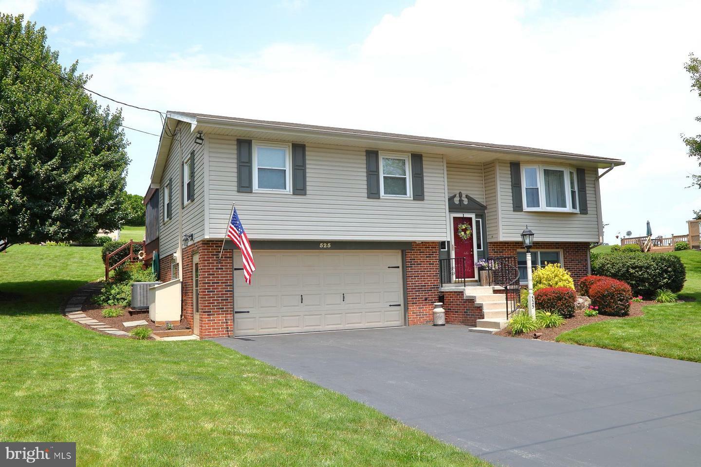 Property Photo: 525 Terrace Avenue PA 17552
