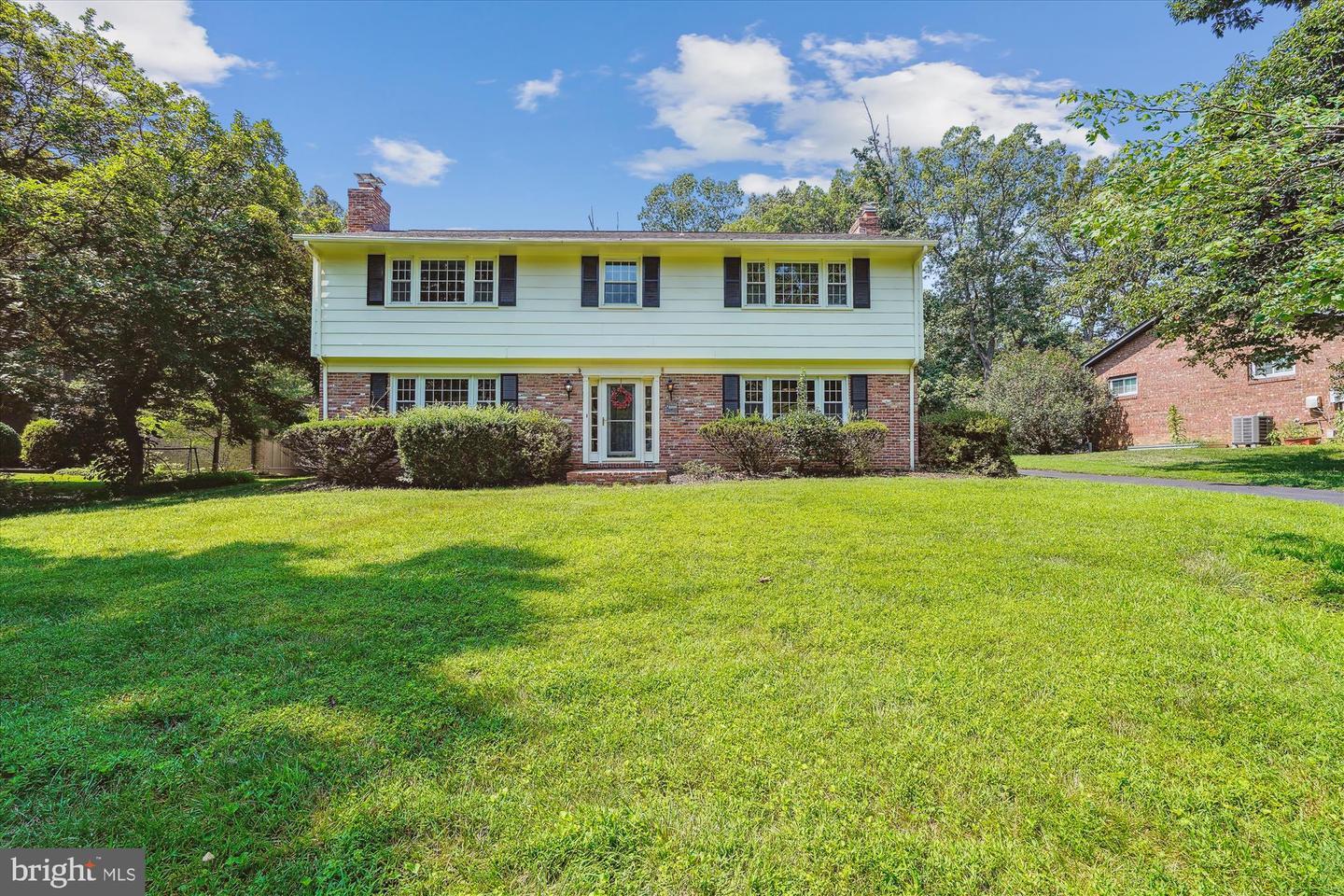 Property Photo: 12109 Stirrup Road VA 20191