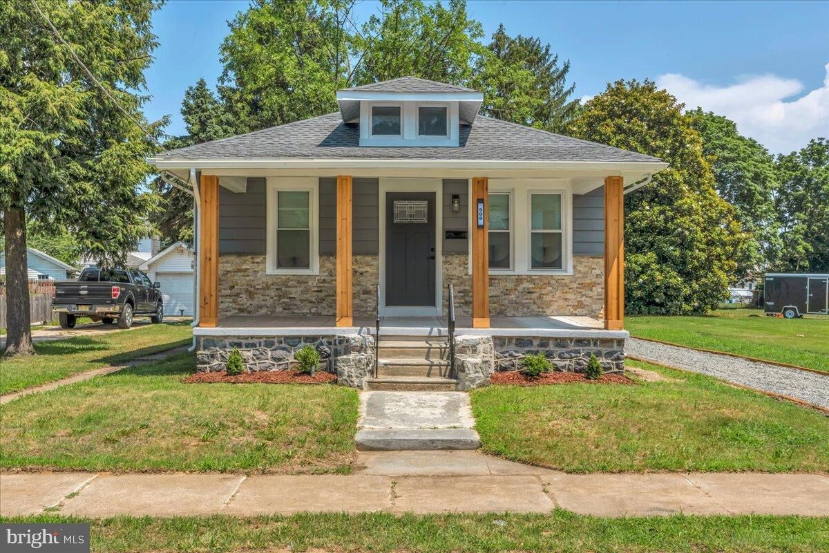 Property Photo:  509 Sheridan Avenue  NJ 08066 