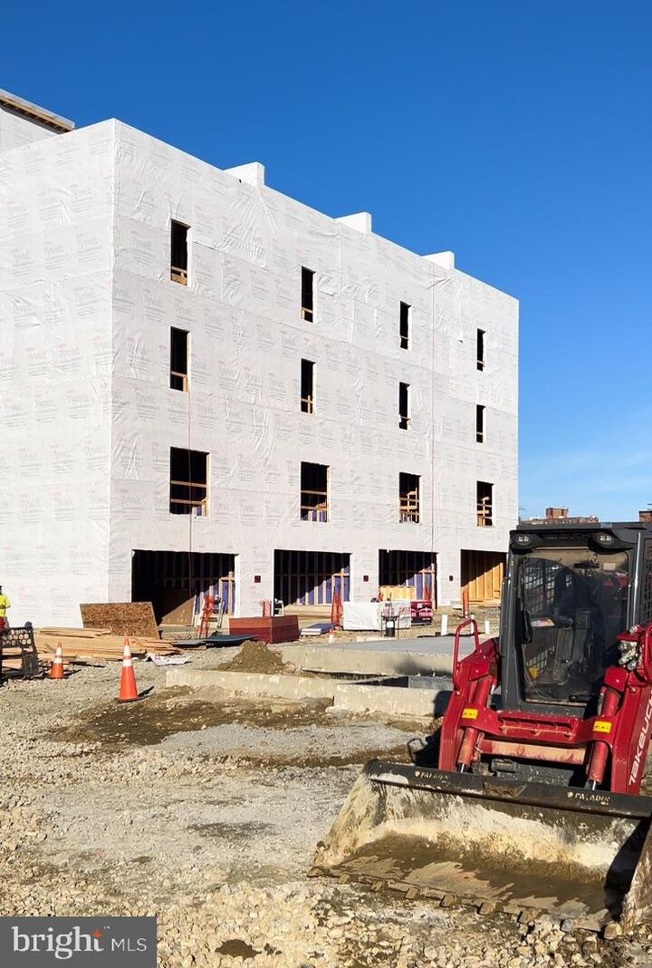 Property Photo:  208 Sellew Road  MD 21401 