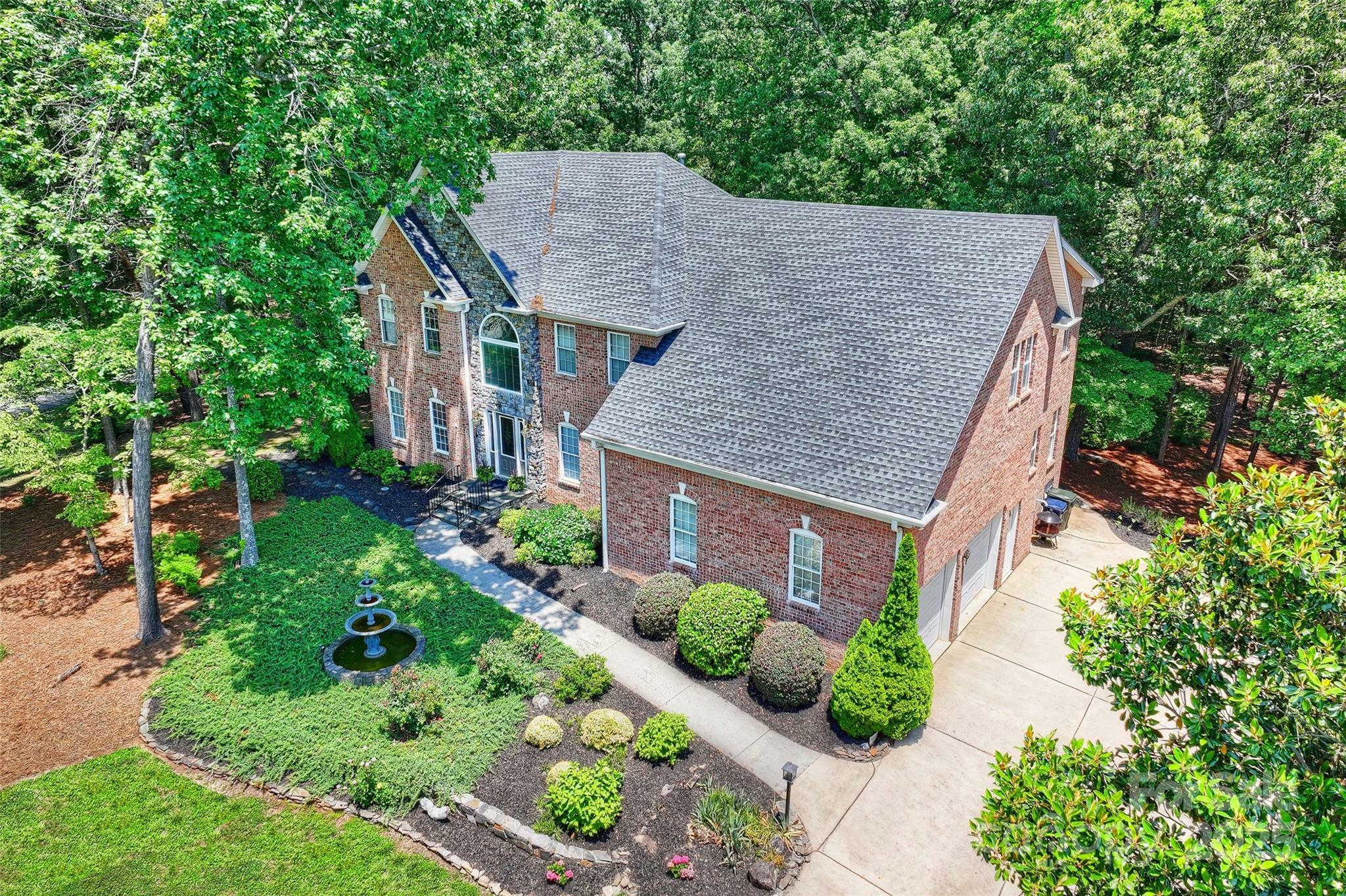 19900 Stough Farm Road  Cornelius NC 28031 photo