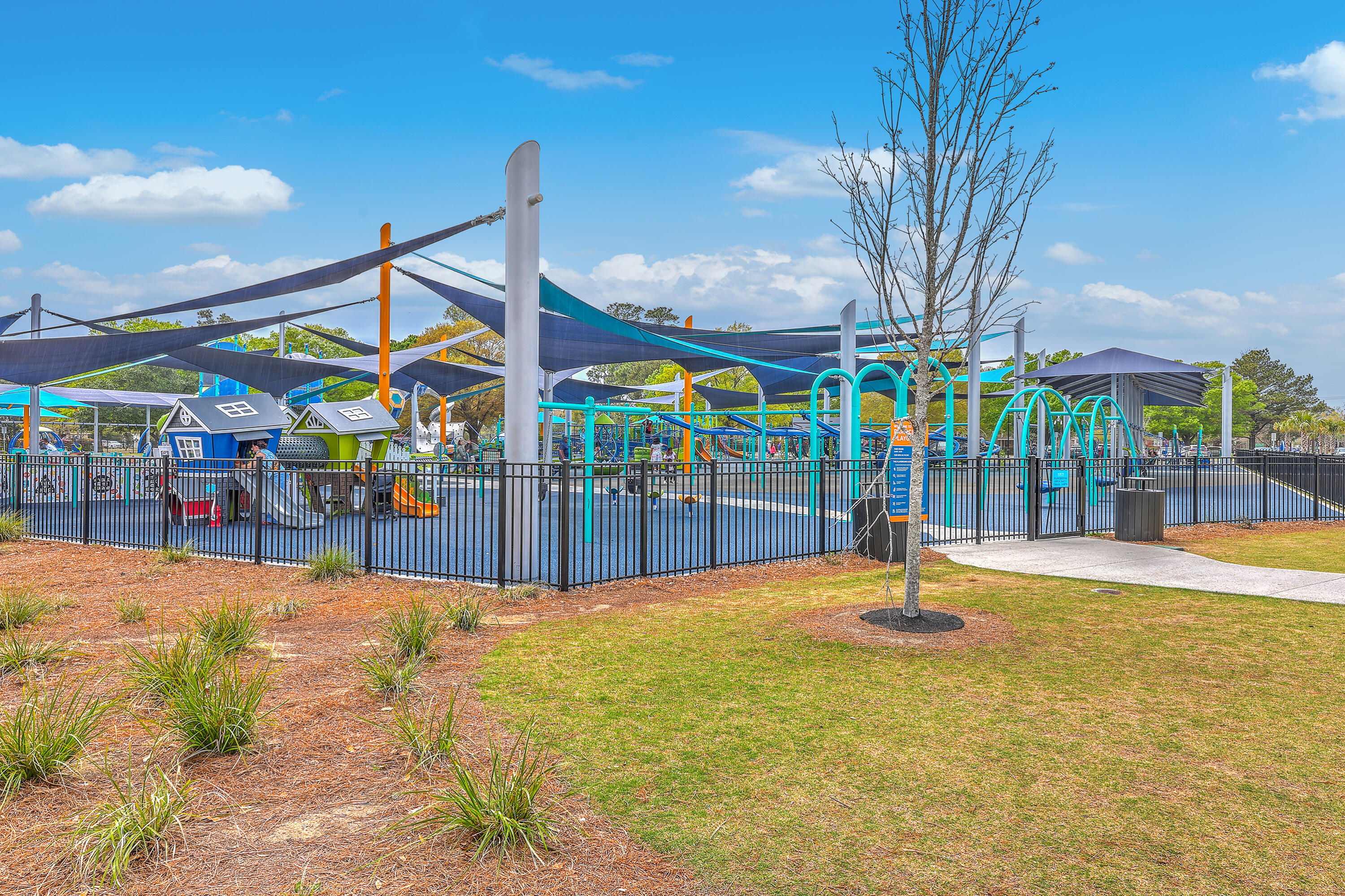Property Photo: 4928 Durant Avenue SC 29405