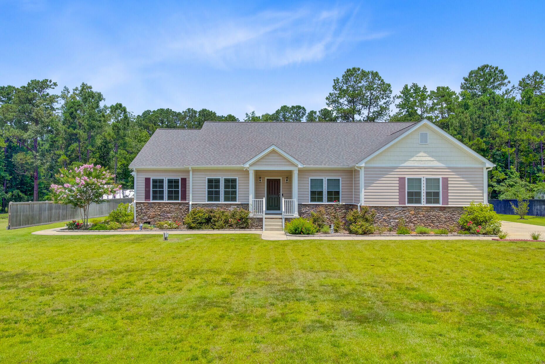 Property Photo: 708 Tierra Loop SC 29483