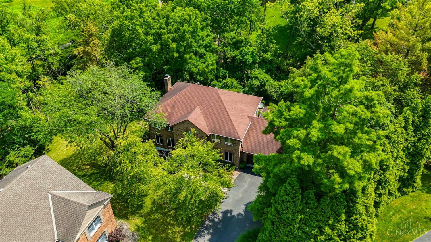 Property Photo: 10450 Grandoaks Lane OH 45242