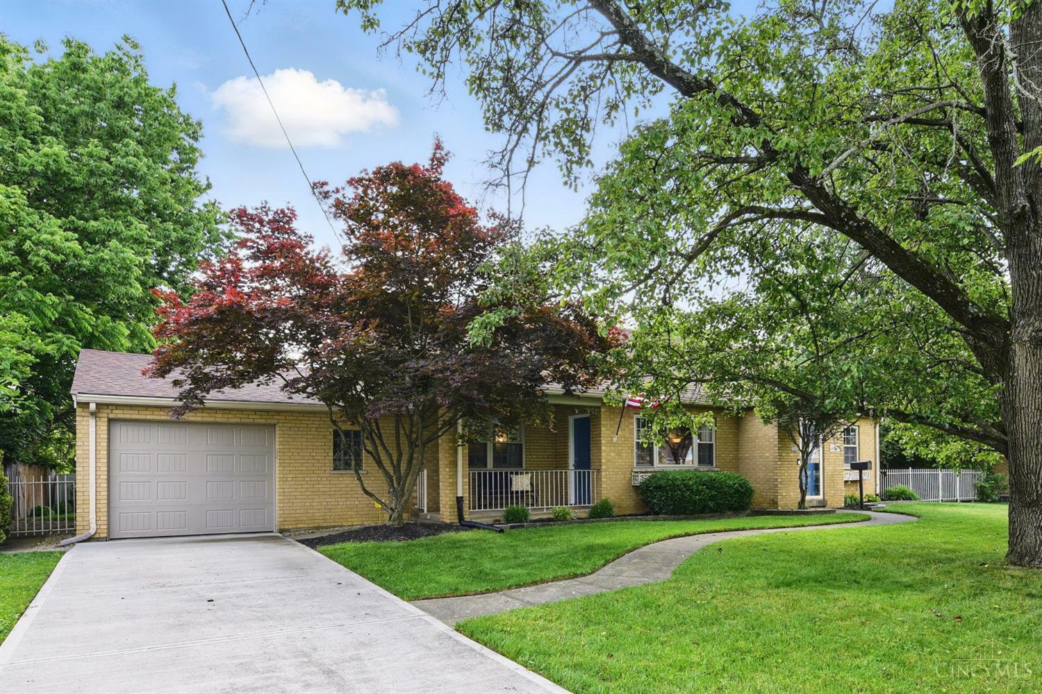 Property Photo: 3640 Neiheisel Avenue OH 45248