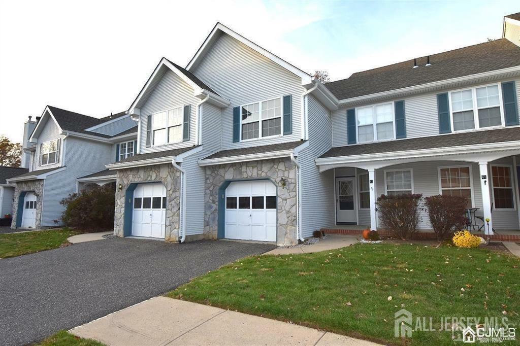 42 Heather Court  South Brunswick NJ 08852 photo