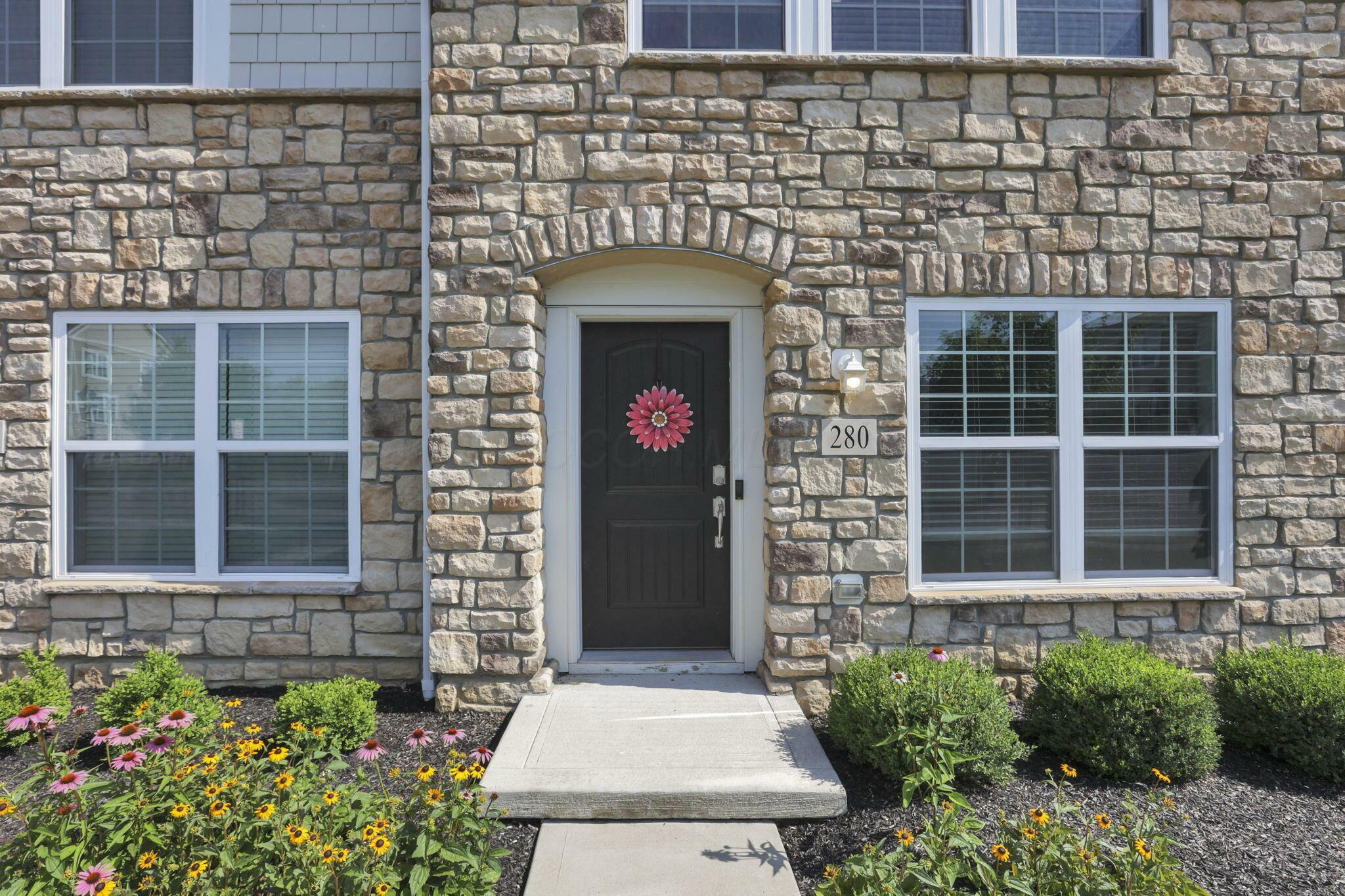 280 Autumn Ridge Circle  Pickerington OH 43147 photo