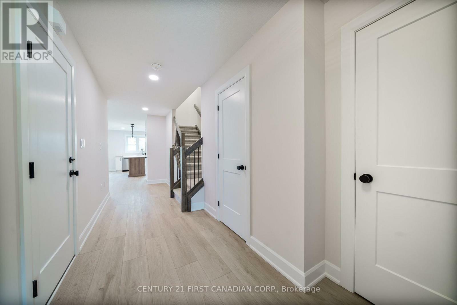 Photo de la propriété: 649 Ketter Way ON N0N 1T0