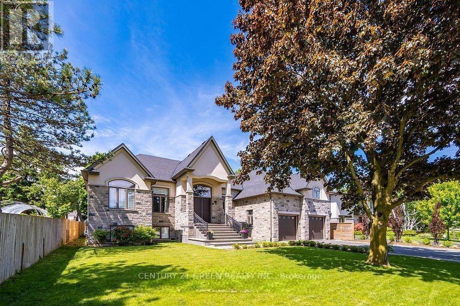 Property Photo: 679 Hiawatha Boulevard ON L9G 3A6
