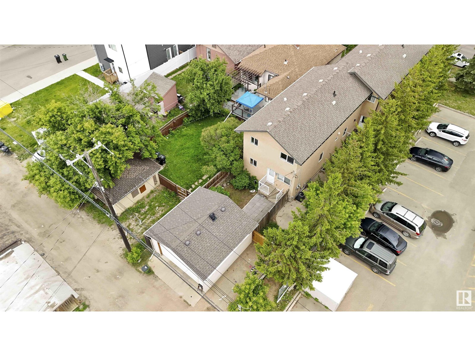 Property Photo: 11438 97 St NW AB T5G 1X5
