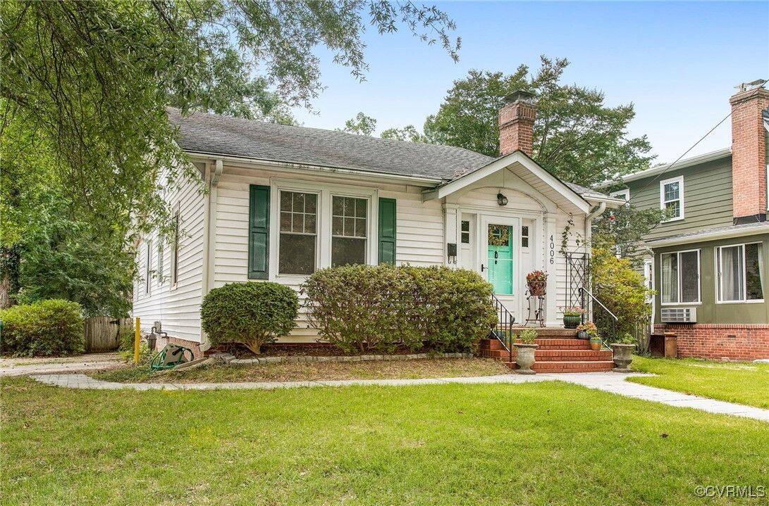 Property Photo: 4006 Chevy Chase Street VA 23227