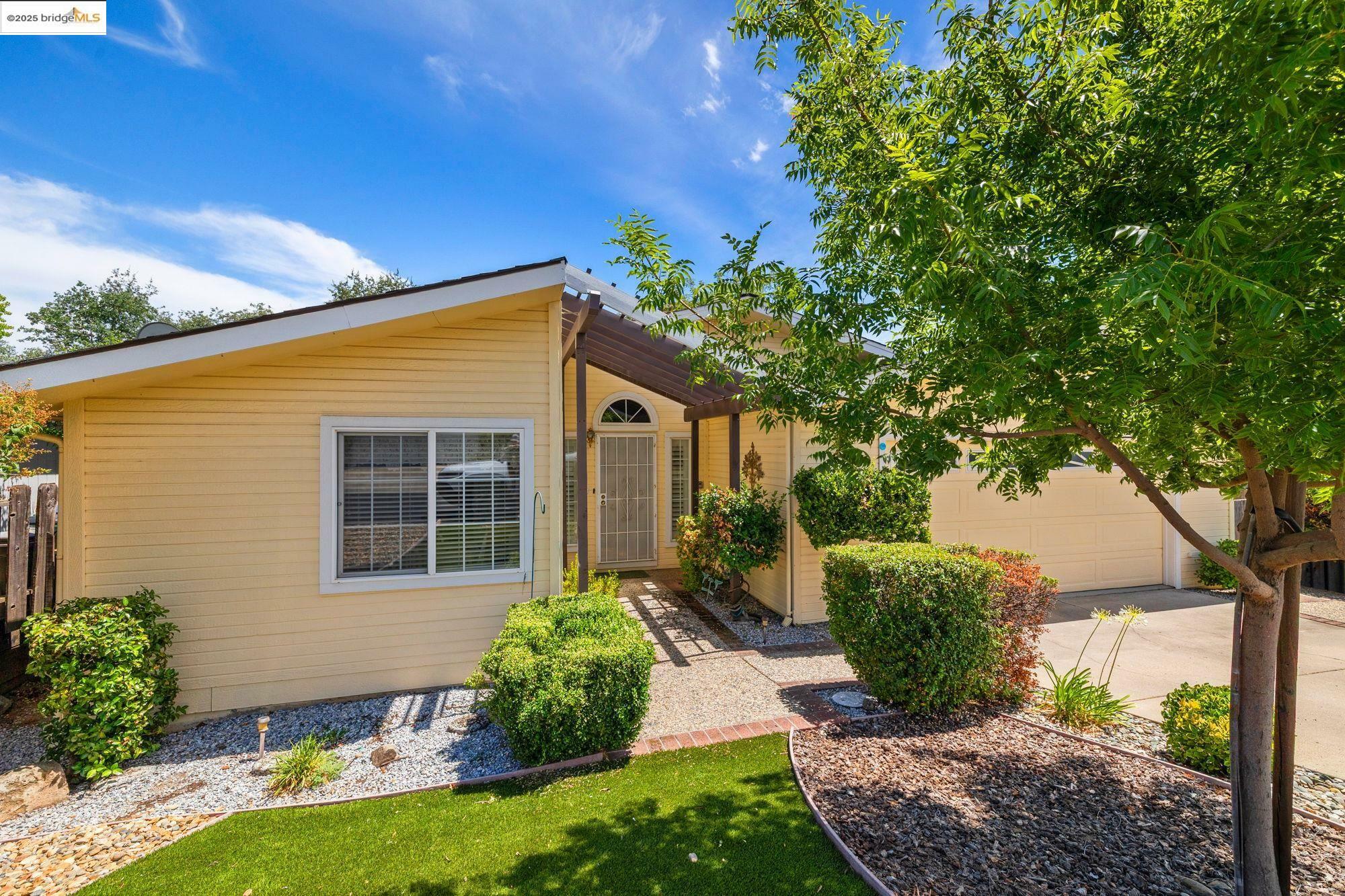 Property Photo: 12700 Red Maple Cir Spc 39 CA 95370