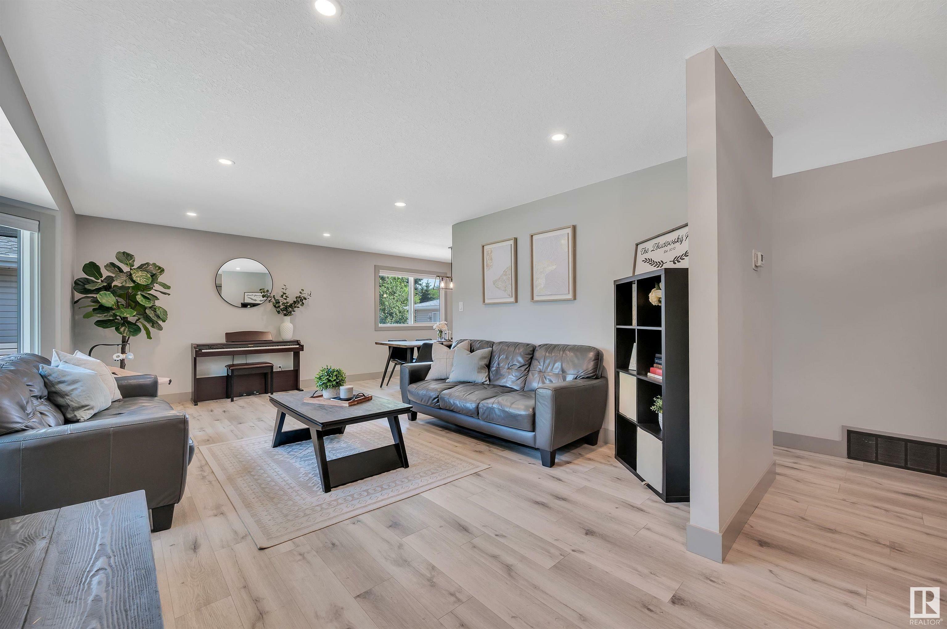 Property Photo: 550 Alder Avenue AB T8A 1T2