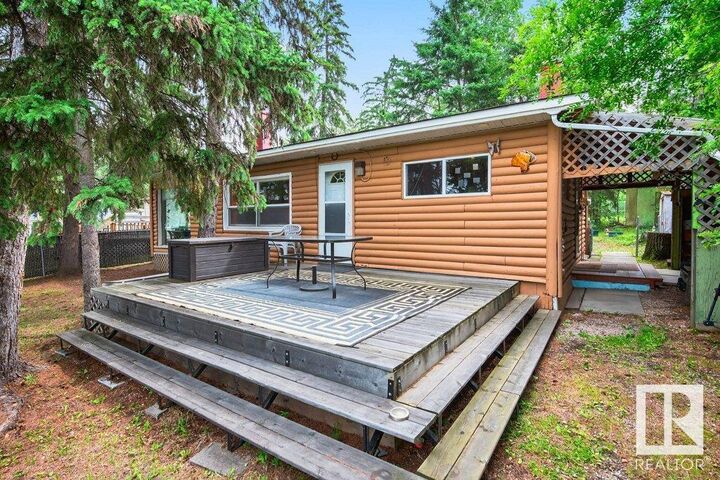 Property Photo: 287 Lakeshore Drive AB T0E 1V0