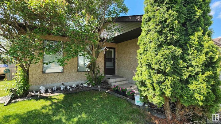 Property Photo: 5101 58 Avenue AB T0A 1A0