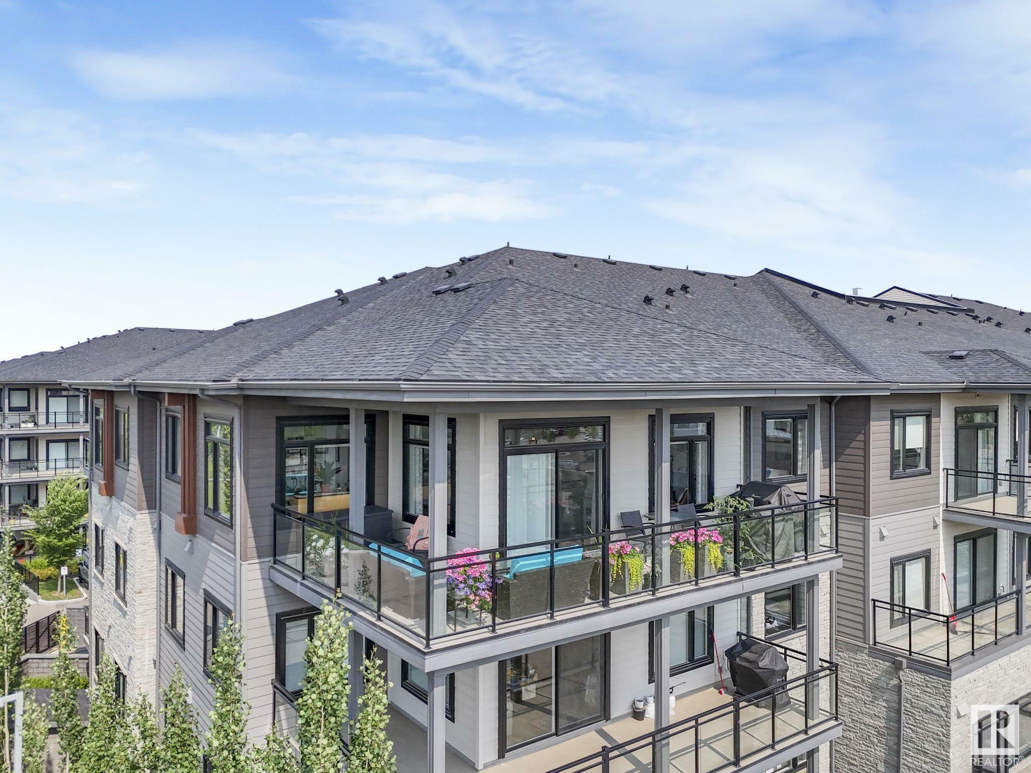 Photo de la propriété: 524 Griesbach Parade Parade NW 428 AB T5E 6X2