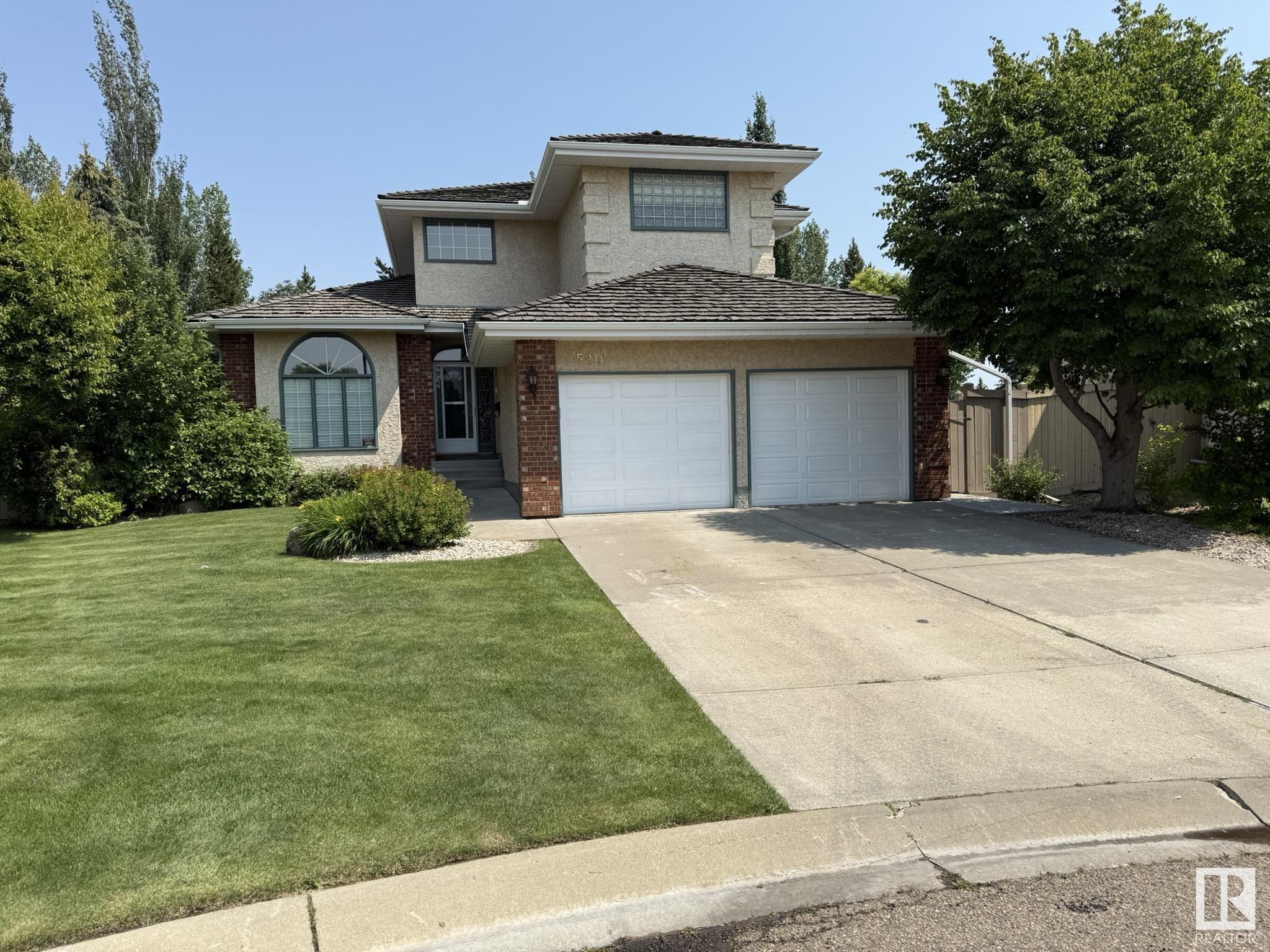 520 Twin Brooks Bay NW  Edmonton AB T6J 6W6 photo