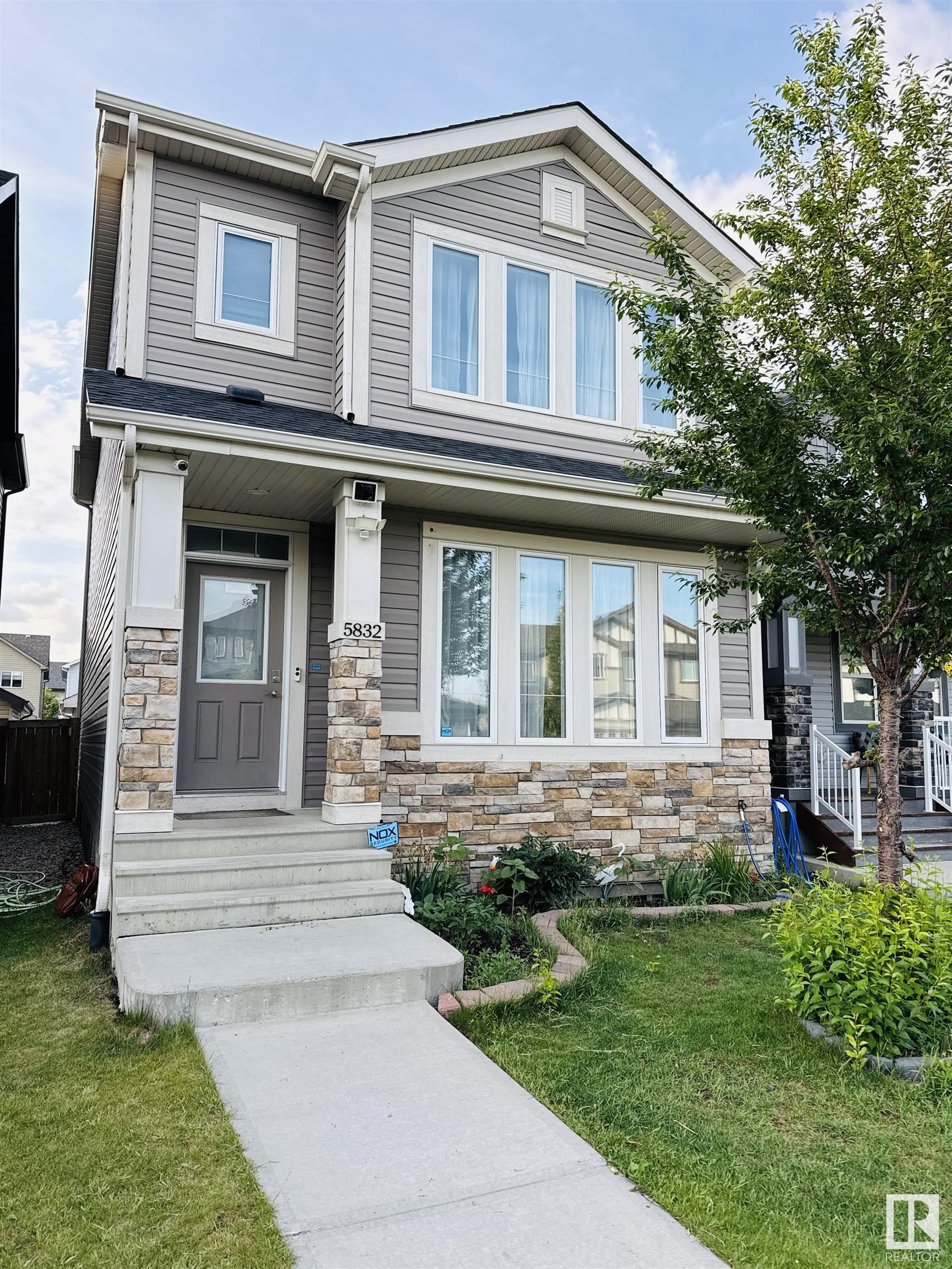 Photo de la propriété: 5832 Anthony Crescent SW AB T6W 3H5
